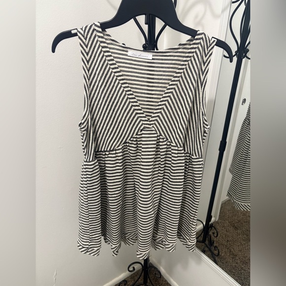 Ces Femme Black and White Striped Blouse NWOT - Picture 3 of 10